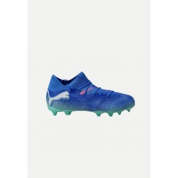 Chaussures de football puma...